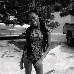 Meet your Posher, Emmanuella